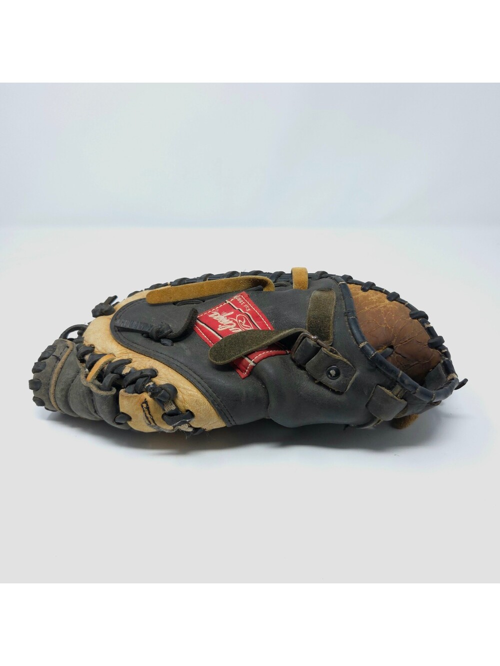 Rawlings Youth RCM45BT Fastback Catcher’s Mitt 34” Player Preferred RHT